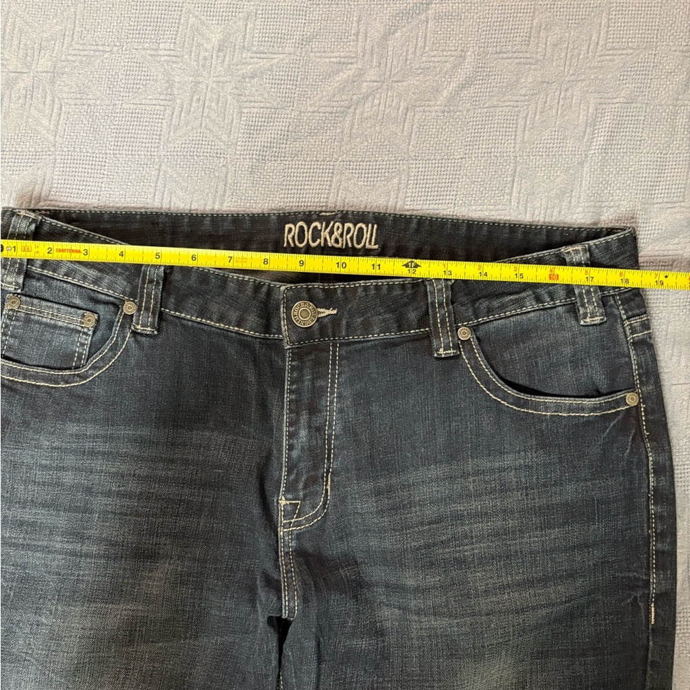 Women’s Rock & Roll Cow Girl Denim Straight Leg Jeans Dark Blue Wash Size 33x34 - Picture 11 of 16